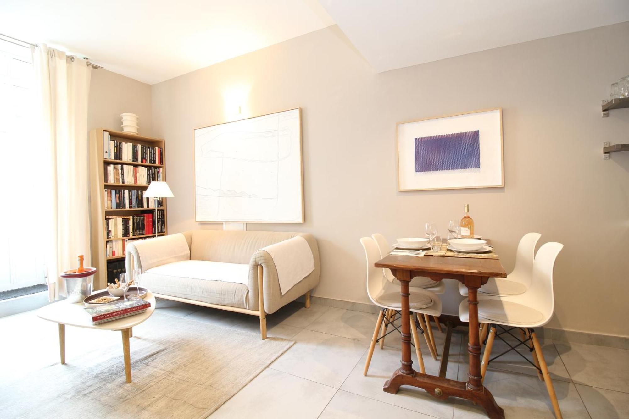 APPARTEMENT SPACIEUX ET COSY - HYPER-CENTRE - FREE WIFI - 2 pers Avignon Extérieur photo