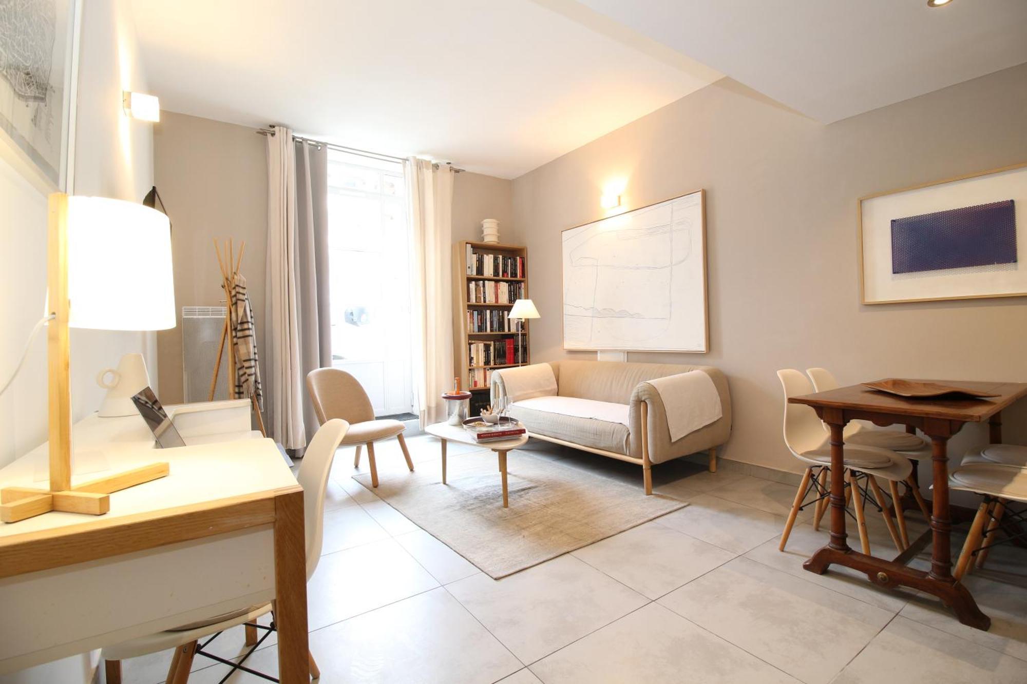 APPARTEMENT SPACIEUX ET COSY - HYPER-CENTRE - FREE WIFI - 2 pers Avignon Extérieur photo